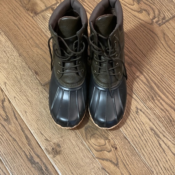 Mens weatherproof boots. Size 10.  Man made upper - Picture 9 of 10